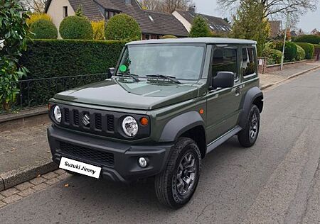 Suzuki Jimny 1.5 4x4 Automatik 4-Sitzer