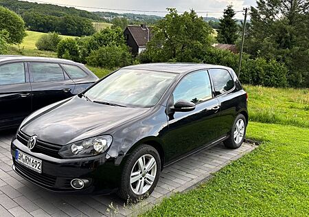 VW Golf Volkswagen 1.4 TSI - Steuerkette, Bremsen, TÜV neu