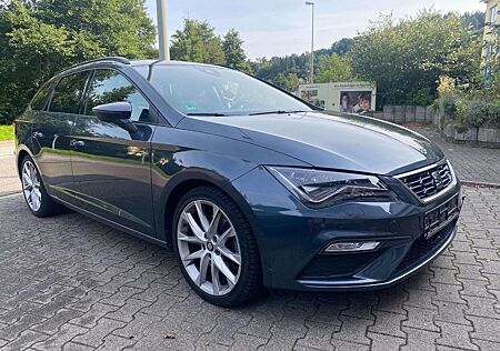 Seat Leon FR Black Matt Edition u-frei Scheckheft VOL