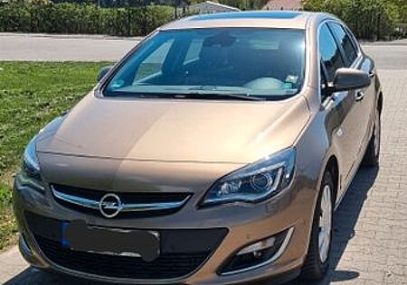 Opel Astra 2.0 CDTI ecoFLEX Exklusiv Start/Stop E...