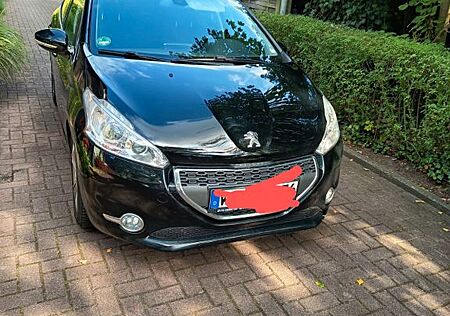 Peugeot 208 1.2 Active 82 VTi Active
