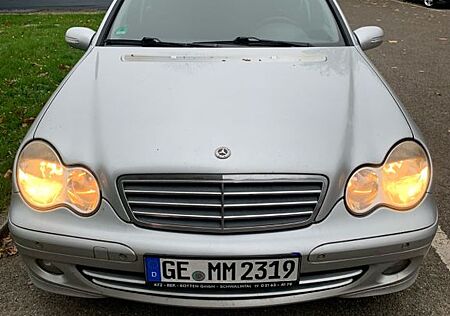 Mercedes-Benz C 220 CDI T CLASSIC 4xEFH,Tempomat, E-Sitze,