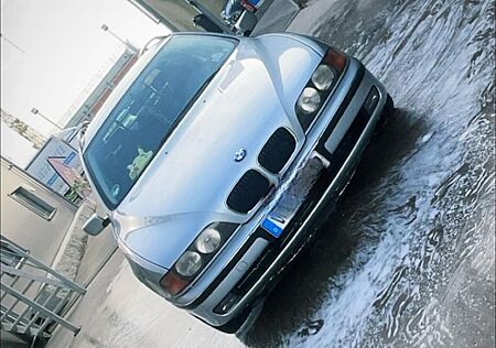 BMW 520i Touring -