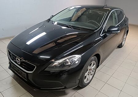 Volvo V40 Momentum D3