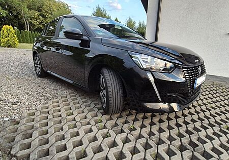 Peugeot 208 PureTech 100 EAT8 Automatik.