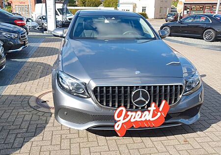 Mercedes-Benz E 220 d AMG Line Autom. AMG Line