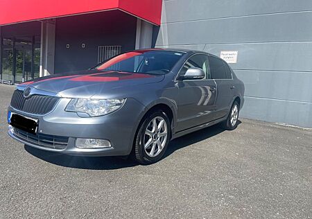 Skoda Superb 2.0 TDI 170 PS Lim. Allw. Tüv 07/27