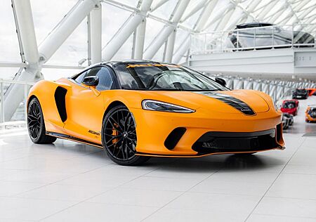 McLaren GT 4.0 V8 | Matt Papaya Spark | Electrochromic R