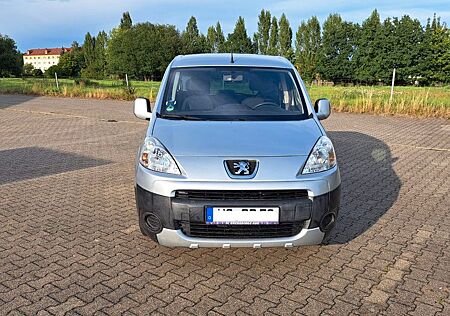 Peugeot Partner Tepee Diesel mit Rollstuhlrampe (TÜV)
