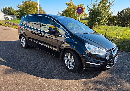 Ford S-Max 2,0 EcoBoost 149kW Titanium PowerShift...