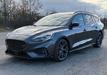 Ford Focus Turnier ST