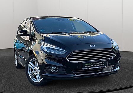 Ford S-Max Titanium*LED*8Fach*R-Kamera*7-Sitzer