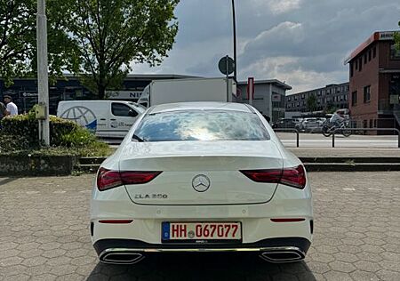Mercedes-Benz CLA 200 Lim. 7G-DCT AMG Line+LED+Navi+Kamera