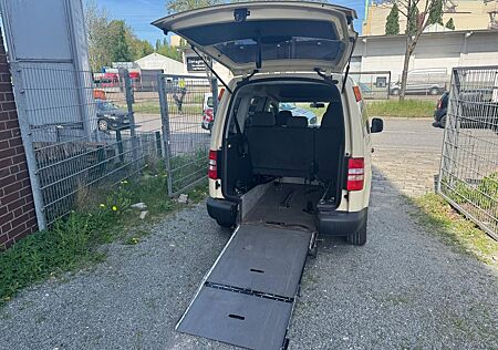 VW Caddy Volkswagen 2,0TDI 75kW mit Rampe