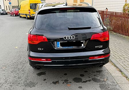Audi Q7 3.0 TDI (DPF) quattro tiptronic -