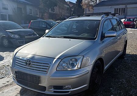 Toyota Avensis Kombi 2.0 Executive