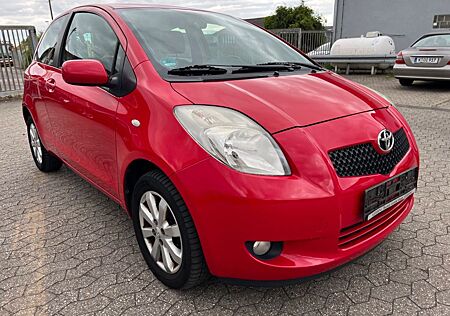 Toyota Yaris 1,0-l-VVT-i - Klima - Alu - TÜV+ÖL Neu!