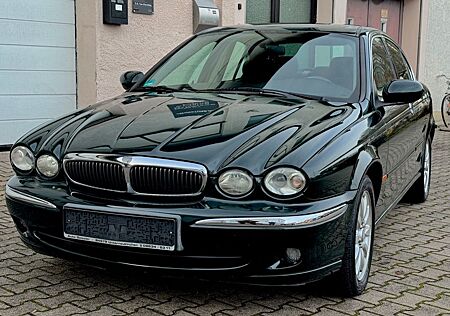 Jaguar X-Type 2.5 V6 ALLRADANTRIEB TÜV / SERVICE NEU