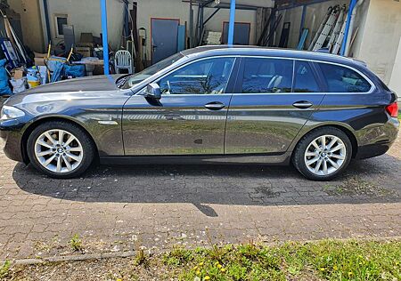 BMW 525d Touring, HUD, STHZG, Keyless, 360°, Totwin