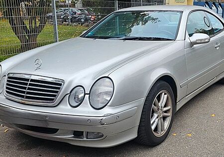 Mercedes-Benz CLK 200 AVANTGARDE Avantgarde