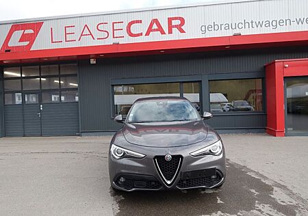 Alfa Romeo Stelvio Super 2,2 ATX "Navi,Xenon" EXP € 14990.