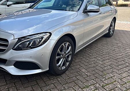 Mercedes-Benz C 220 T d