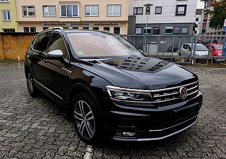 VW Tiguan Allspace Volkswagen 7 sitze Highline 4Motion Panoram
