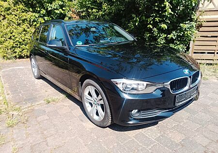 BMW 316i Touring Allwetterreifen Leder Kamera