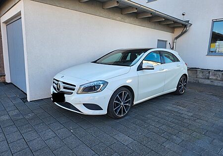 Mercedes-Benz A 180 CDI BlueEFF. Style Edition Style Edition