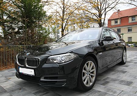 BMW 520d touring - HeadUp, Pano, ACC, TOP