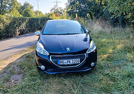 Peugeot 208 1.2 Active 82 VTi Active