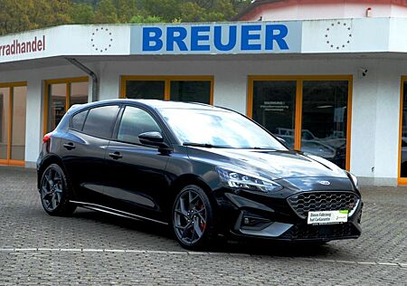 Ford Focus ST Performance Navi RECARO LED