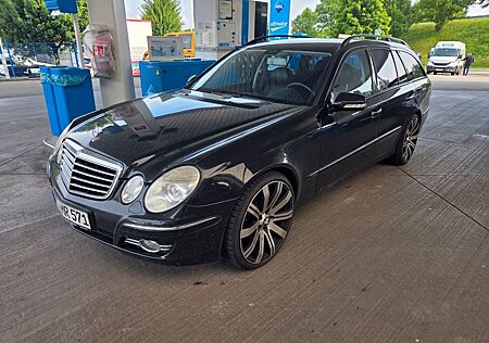 Mercedes-Benz E 320 CDI T AVANTGARDE Avantgarde