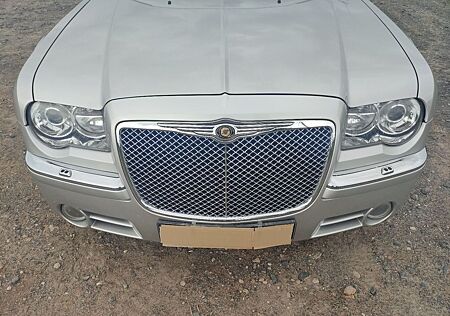 Chrysler 300C 5.7 V8 HEMI Autom. - Prins LPG, unter 58tkm
