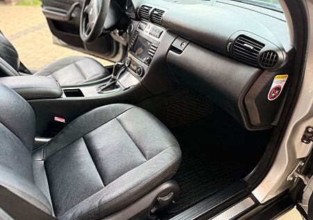 Mercedes-Benz 320 C Kombi