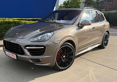 Porsche Cayenne GTS*EXCLSIVE*AHK*LEDER*Bose*Sport Design