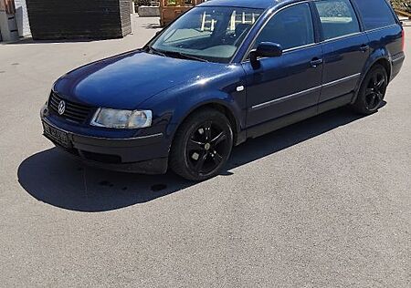 VW Passat Variant Volkswagen 2.3 V5 4motion Comfortline Co...