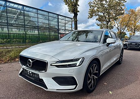 Volvo V60 Kombi Pro Plug-In Hybrid AWD Pano/RFK/Standh