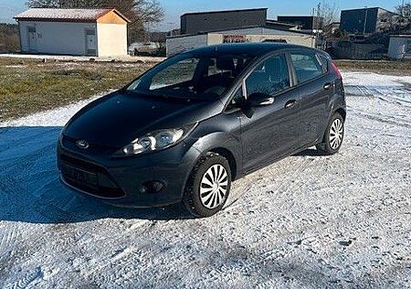 Ford Fiesta 1,25 44kW , AHK,