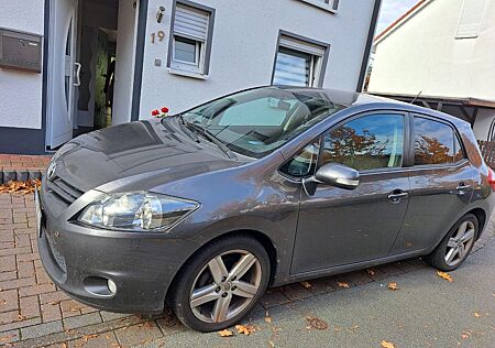 Toyota Auris 1,33-l-Dual-VVT-i -