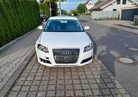 Audi A3 1.4 TFSI Attraction, 18 Zoll, Klimatronik !!!