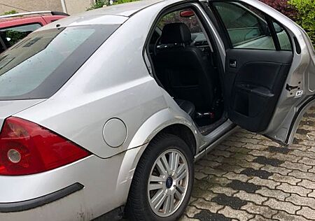 Ford Mondeo 2.0 Ghia Steuerkette rasselt im Leerlauf