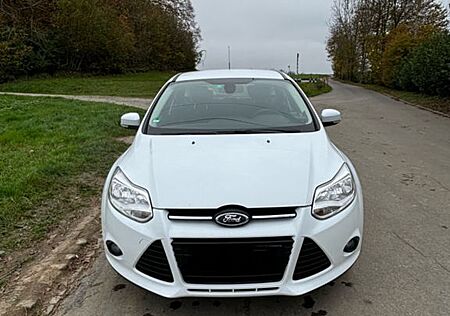 Ford Focus 1,6 Ti-VCT 77kW Ambiente Ambiente