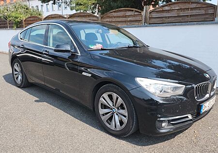 BMW 530d GT Luxury VOLL+SoftCl+ACC+StHz+AHK+PANO+12F
