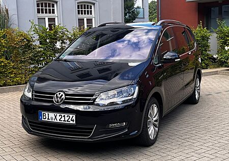 VW Sharan Volkswagen 2.0 TDI DSG 7 Sitzer vieles NEU