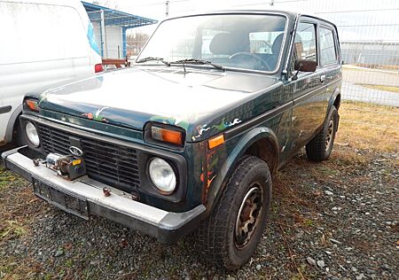 Lada Niva 1.7i Only