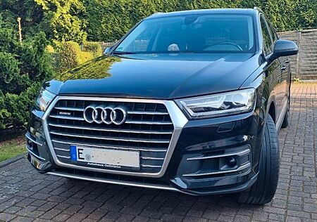 Audi Q7 3.0 TDI quattro Vollausstattung