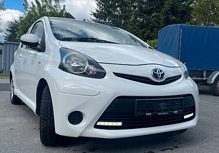 Toyota Aygo (X) Aygo (X) 1,0-l-VVT-i Cool & GO Cool & GO