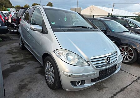 Mercedes-Benz A 170 ELEGANCE Automatik 135tkm