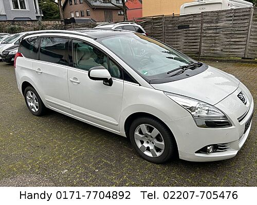Peugeot 5008 1.6 Automatik 7-Sitze Leder Panorama 2.Hand